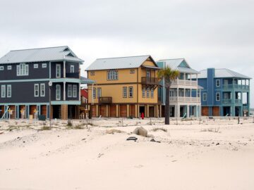 Federal Lawsuit Accuses Major Mortgage Lenders of Price-Fixing Scheme: